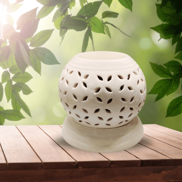 White Round Shape Electric Aroma Diffuser With Leaf Pattern