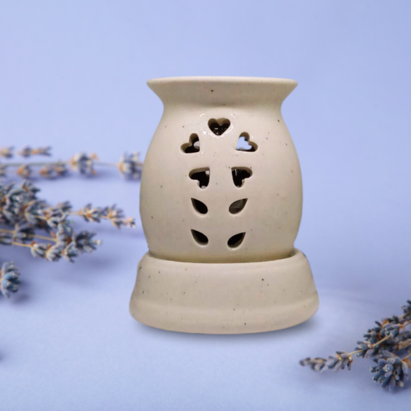 Pot Shape Ceramic Electric Aroma Diffuser With Intricate Patterns of Heart and Leaf